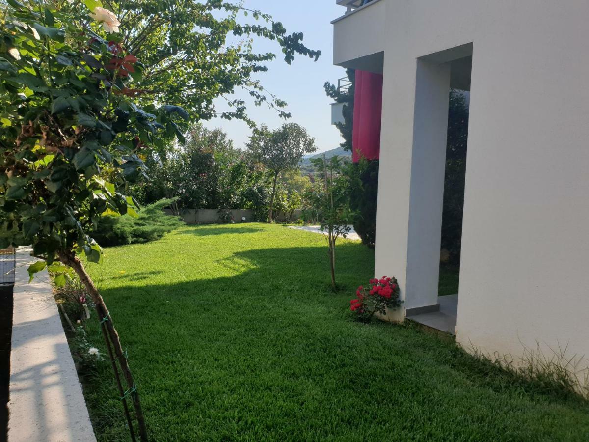 Aphrodites House Nea Iraklitsa Exterior foto
